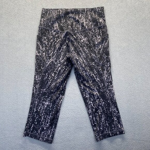 Athleta Capri Leggings Black/White Women's Size Size S/P,Pockets,Athletic - Picture 2 of 9